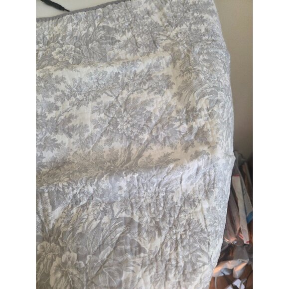 Toile Gray Floral Pillow Shams Set 2 King Quilted Cotton blend botanical cottage - Picture 2 of 5